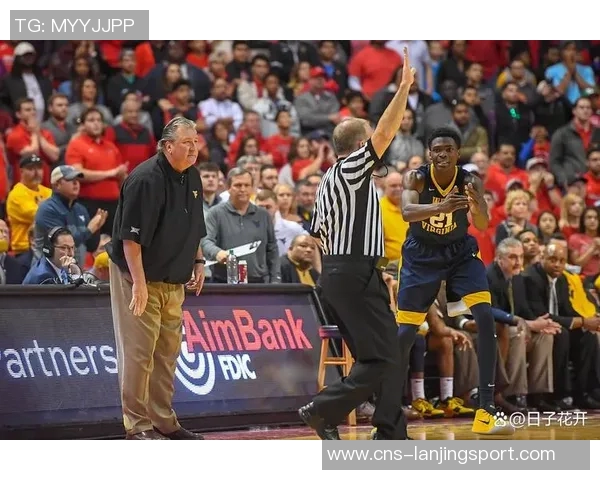 热火与雷霆总决赛第三场激战回顾球星对决引发的精彩瞬间分析